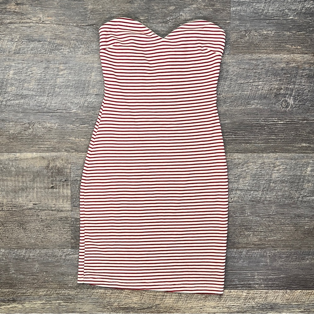 NWT Coincidence & Chance red and white strapless mini dress size small S B184